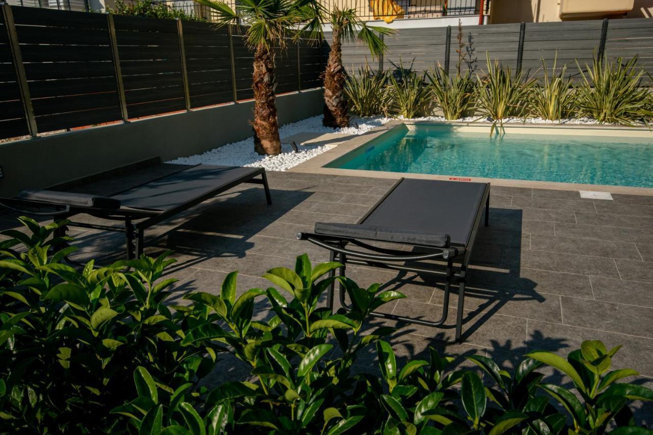 Olive 303 Apartment Peraia  Ngoại thất bức ảnh